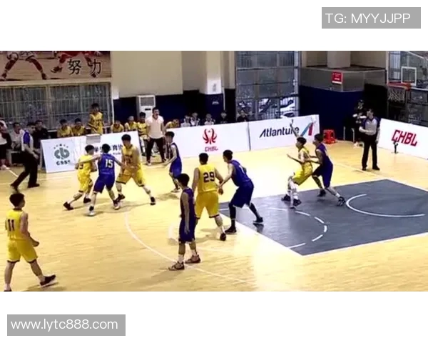 深圳滑板队快攻战术分析与比赛表现的深度探讨 深圳滑板队快攻战术分析与比赛表现的深度探讨