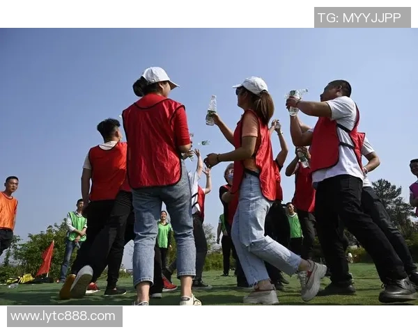 飞盘运动的魅力南京飞盘队如何通过团队协作实现卓越表现 飞盘运动的魅力南京飞盘队如何通过团队协作实现卓越表现
