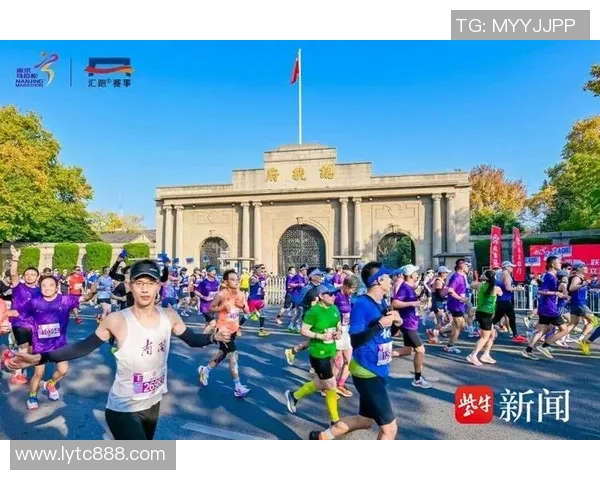 南京城市马拉松点评：飞盘队展现灵活性与团队协作的完美结合
