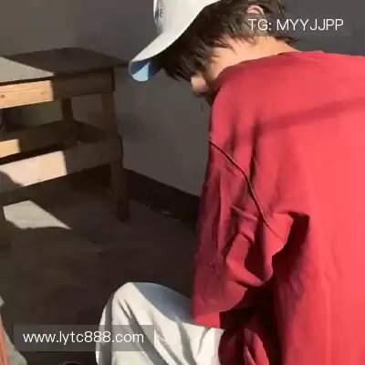 仲灵楚